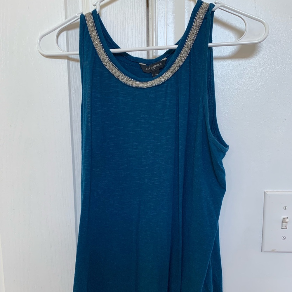 Sleeveless tank